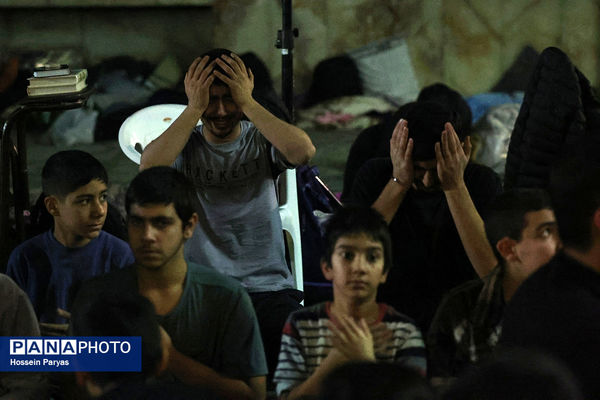 اعتکاف دانش‌آموزی در حسینیه ارشاد