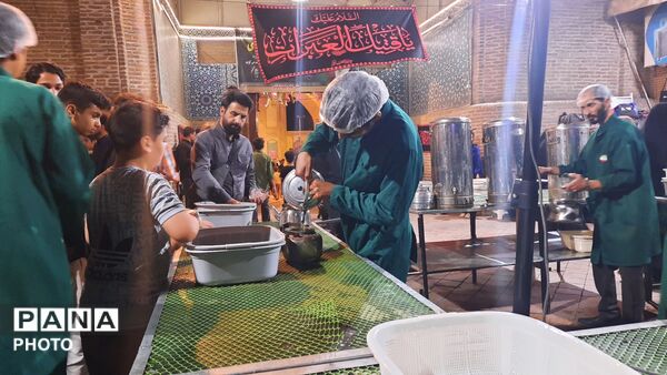 صد و بیستمین شب خدمت، چایخانه حضرت زهرا (س) در مسجد جامع نیشابور