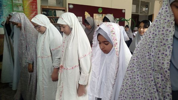 آغاز معنوی سال تحصیلی در نیایش ۲