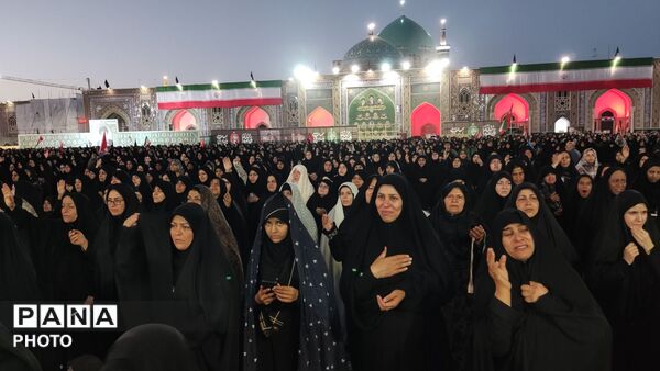 مراسم تشییع پیکر مطهر رهبر معظم انقلاب در جوار ملکوتی حرم امام رضا (ع)