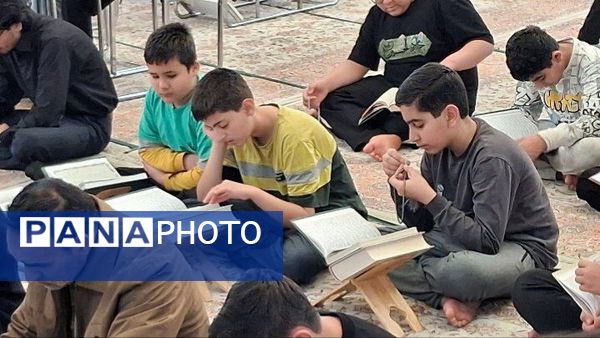 محفل قرآنی معتکفین مسجد جامع کاشمر