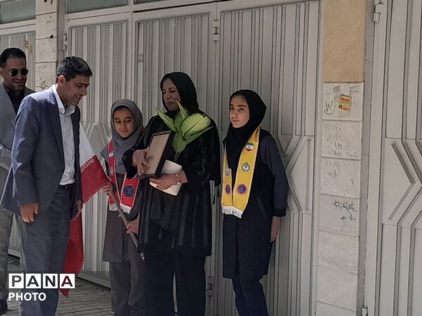 تقدیر از معلمان بازنشسته توسط آموزش و پرورش ناحیه سه