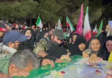 مراسم بدرقه شهید یونس نظر زاده همزمان با شهادت امام جعفر صادق(ع)