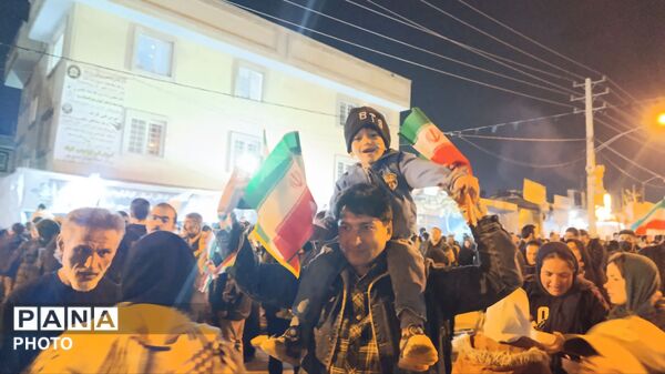 حضور مردم یاسوج در هفتمین شب درگذشت شهید آیت الله سید علی خامنه‌ای