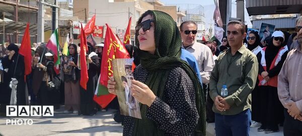 گچساران در سوگ؛ تشییع نمادین رهبر شهید از مصلی امام خمینی(ره) تا میدان امام