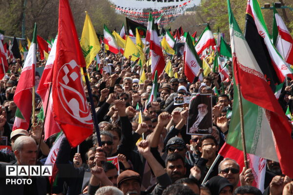 قاب هایی از حماسه آفرینی یزدی ها در روز قدس