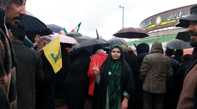حماسه تبریز در زیر باران رحمت؛خروش ملت در ۲۲ بهمن ۱۴۰۴