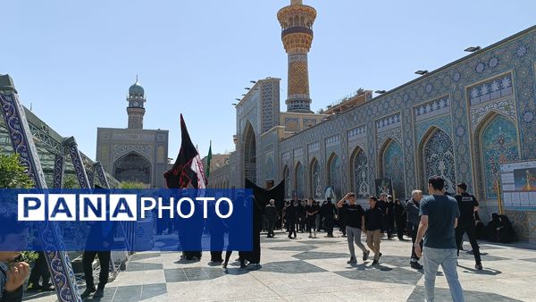 مراسم پیاده‌روی جاماندگان اربعین از میدان پانزده خرداد تا حرم مطهر رضوی