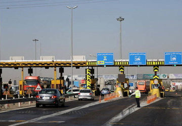 عوارض آزادراه‌ها الکترونیکی پرداخت می‌شود