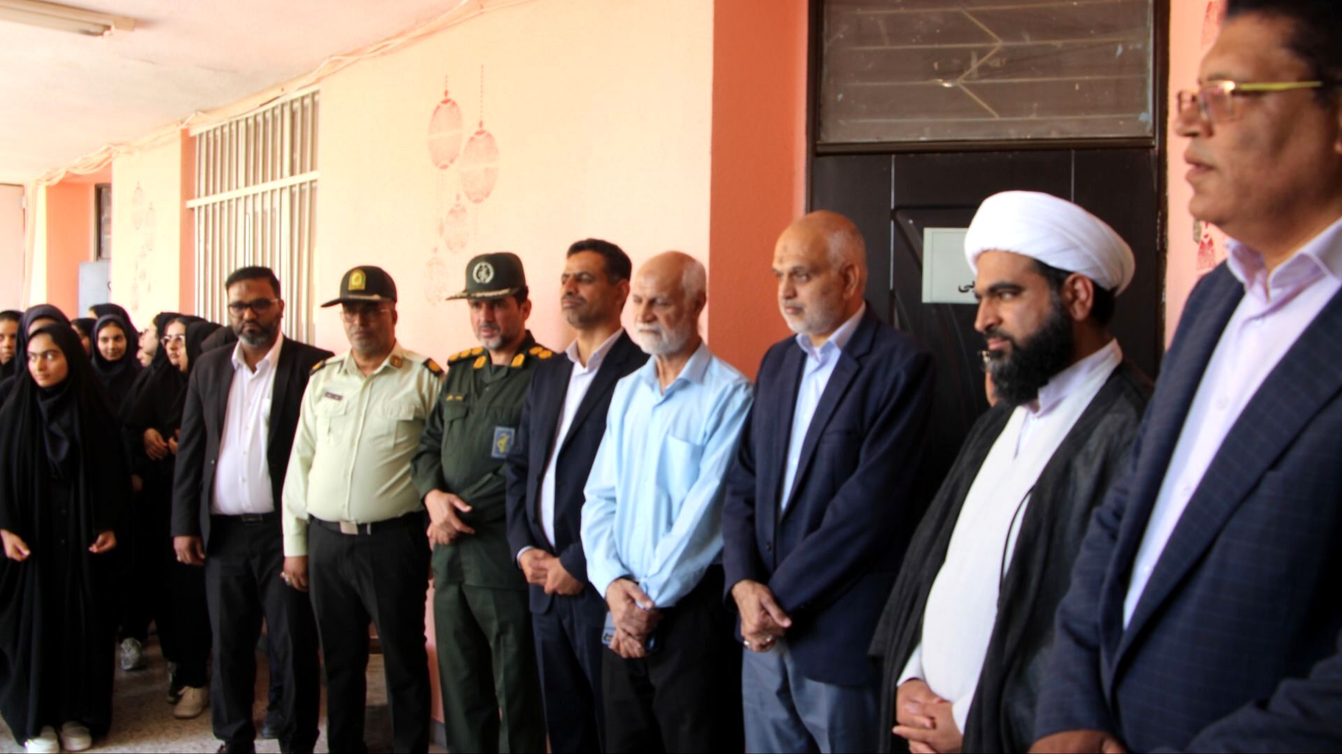 نواختن زنگ بازگشایی مدارس همزمان با سراسر کشور در رودان 