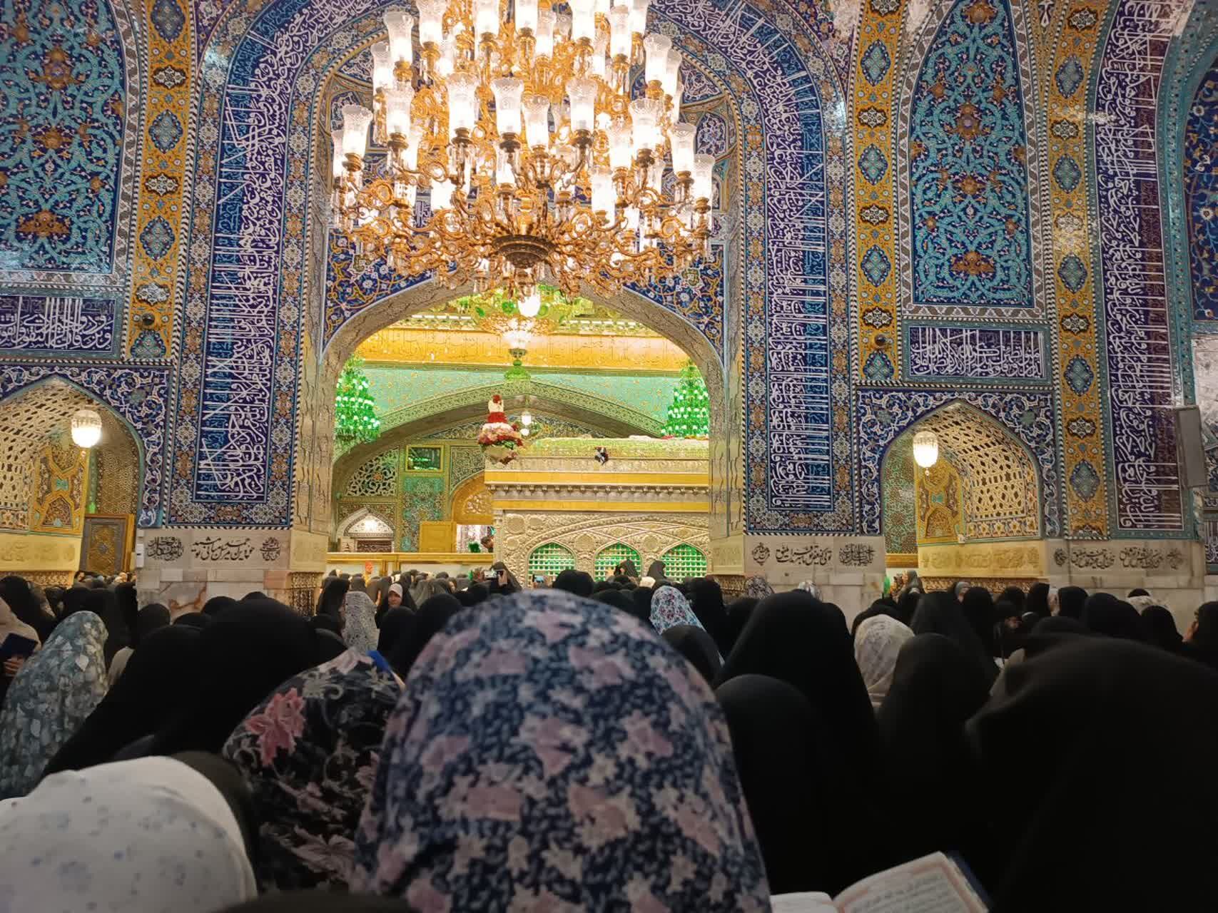چهارشنبه‌های زیارتی در کنار امام مهربانی ها