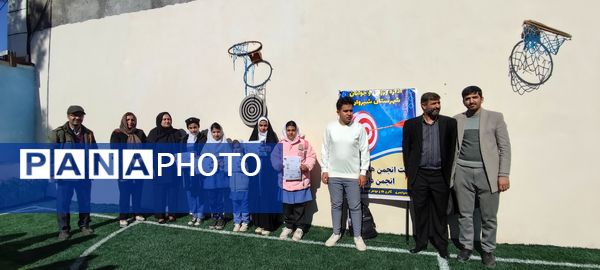 برگزاری مسابقات استعداد یابی دارت در دبستان دخترانه کوثر شیروان