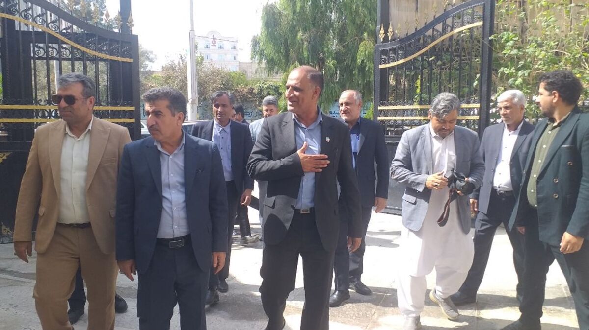 برنامه توسعه درمانگاه‌های فرهنگیان در استان