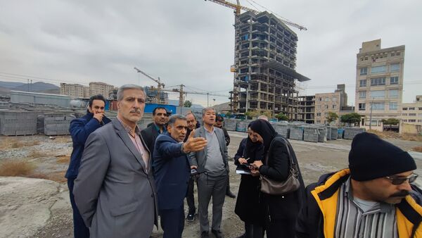 بازدید مدیرکل نوسازی مدارس جهت احداث مدرسه‌ای جدید در ناحیه۶ مشهد