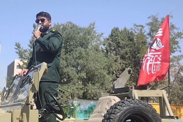 میزبانی مدرسه یاسر از شهید گمنام