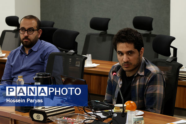 نشست اعضای شورای اندیشه‌ورز اوقات فراغت دانش‌آموزان