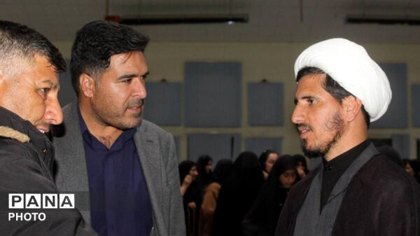 طلاب و بسیجیان شهرستان مارگون در شب پنجم غمِ شهادت امام خامنه‌ای، اقدامات آمریکا را محکوم کردند