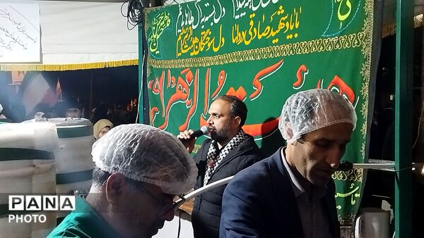 چایخانه هیئت الزهرای نیشابور در چهل و یکمین شب از اجتماعات مردمی 