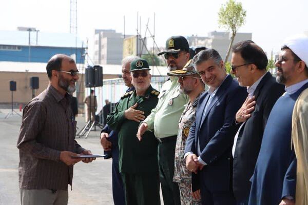 برگزاری صبحگاه مشترک نیروهای مسلح استان مرکزی به‌مناسبت سالروز آزادسازی خرمشهر 