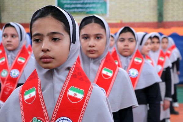 همایش «یاوران انقلاب» در بهارستان‌دو
