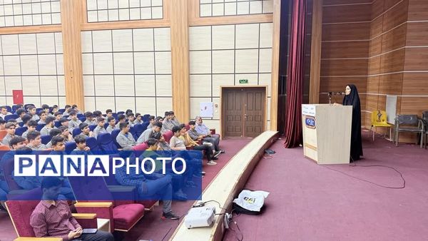 همایش هدایت تحصیلی در گناوه