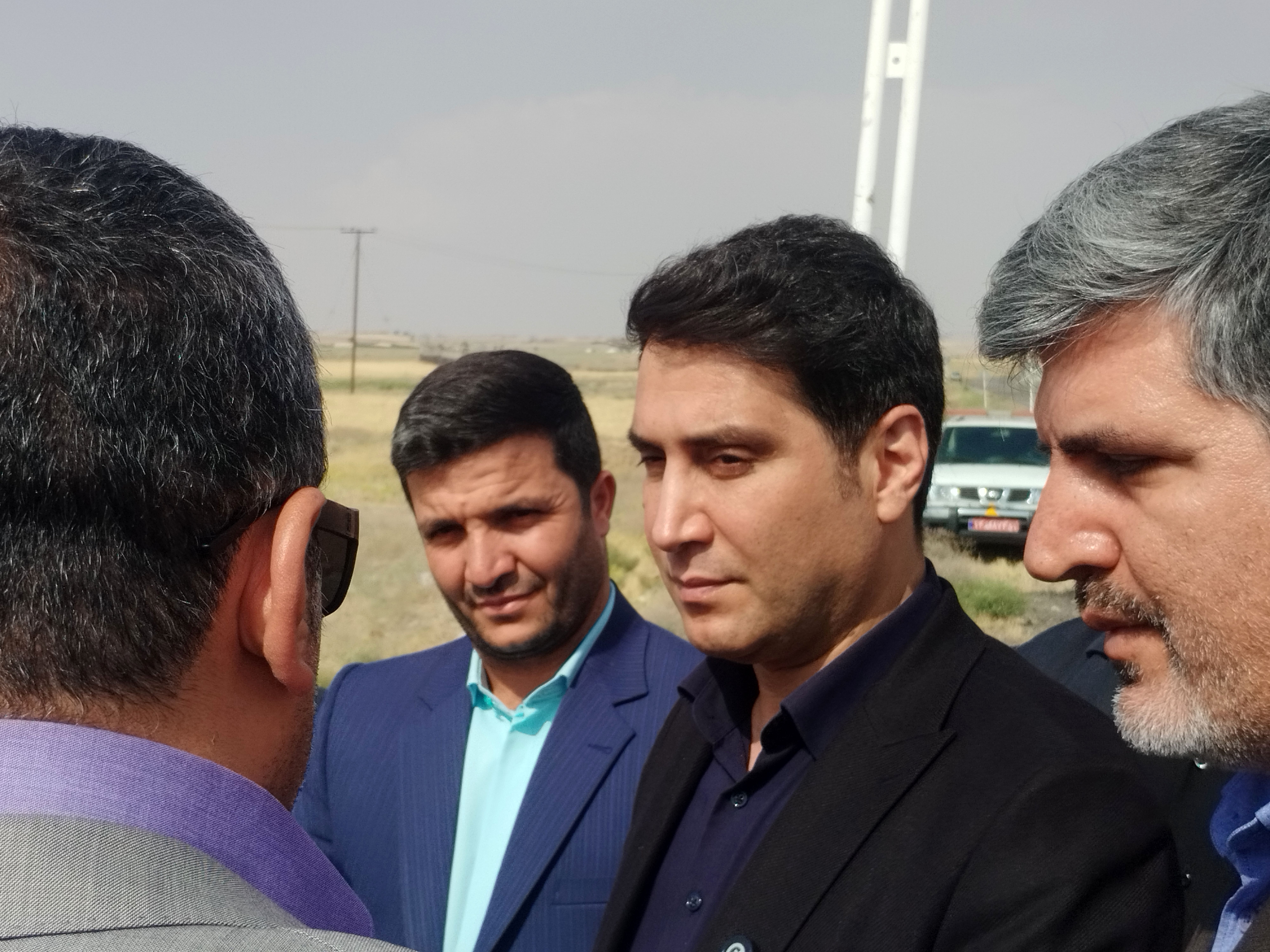 دیدار استاندار کردستان با خانواده شهدای حملات تروریستی رژیم صهیونیستی و بازدید از طرح‌های توسعه‌ای قروه