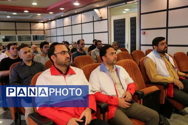 آئین اعزام تیم های درمان اضطراری جمعیت هلال احمر خراسان شمالی به کشور عراق