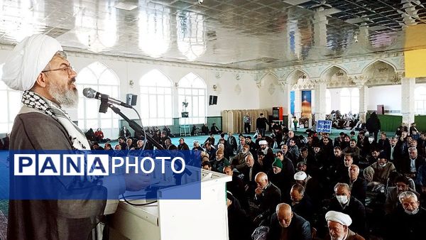 نماز جمعه در کاشمر