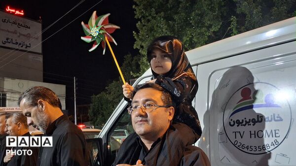 سیاه‌پوشان کوچک در مسیر عشق حسینی