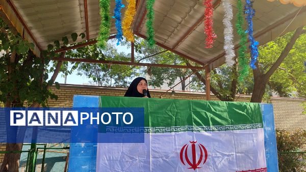 آیین نواختن زنگ مهر، ایثار و شهادت در دبستان شاهد حاج تقی آقا بزرگ ناحیه یک مشهد 