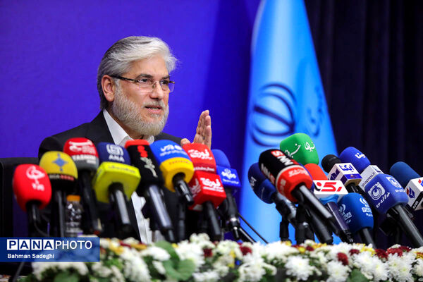 نشست خبری وزیر علوم، تحقیقات و فناوری