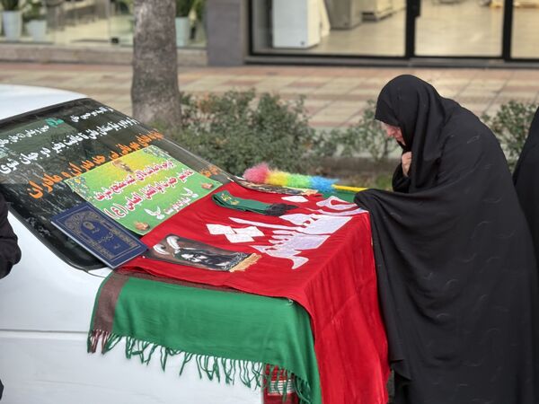  مراسم تشییع ۱۰ شهید گمنام در آمل