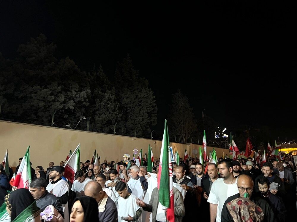 حضور مردم کرج  در پنجاه و چهارمین شب