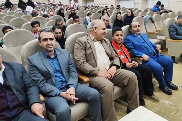 مراسم اختتامیه یادواره شهدا با حضور مدارس شاهد ناحیه یک سنندج