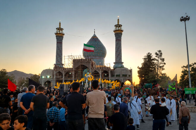 طنین نوای عشق حسینی در شهر بهمن