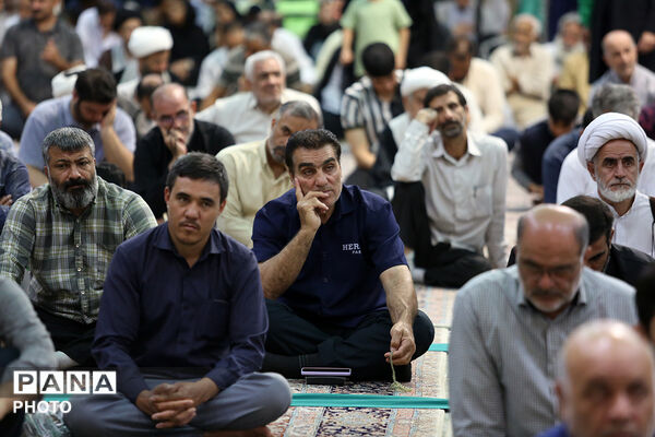 آیین بزرگداشت دولتمردان شهید در حرم مطهر بانوی کرامت
