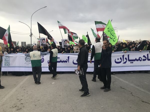 اندوه و حزن دانش‌آموزان از شهادت خادمان ملت