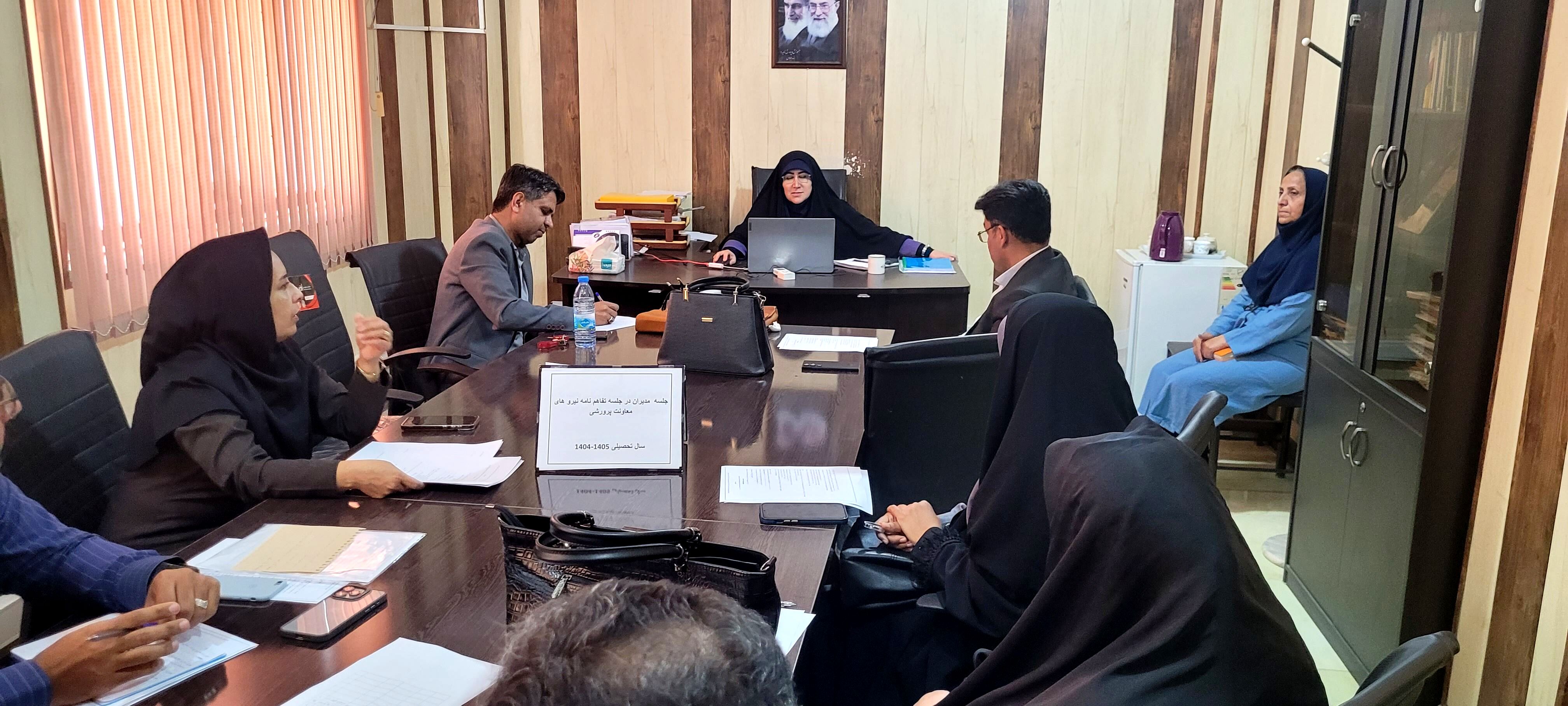تفاهم‌نامه همکاری مدیران مدارس متوسطه دوم با معاونت فرهنگی و تربیت بدنی ناحیه یک بندرعباس