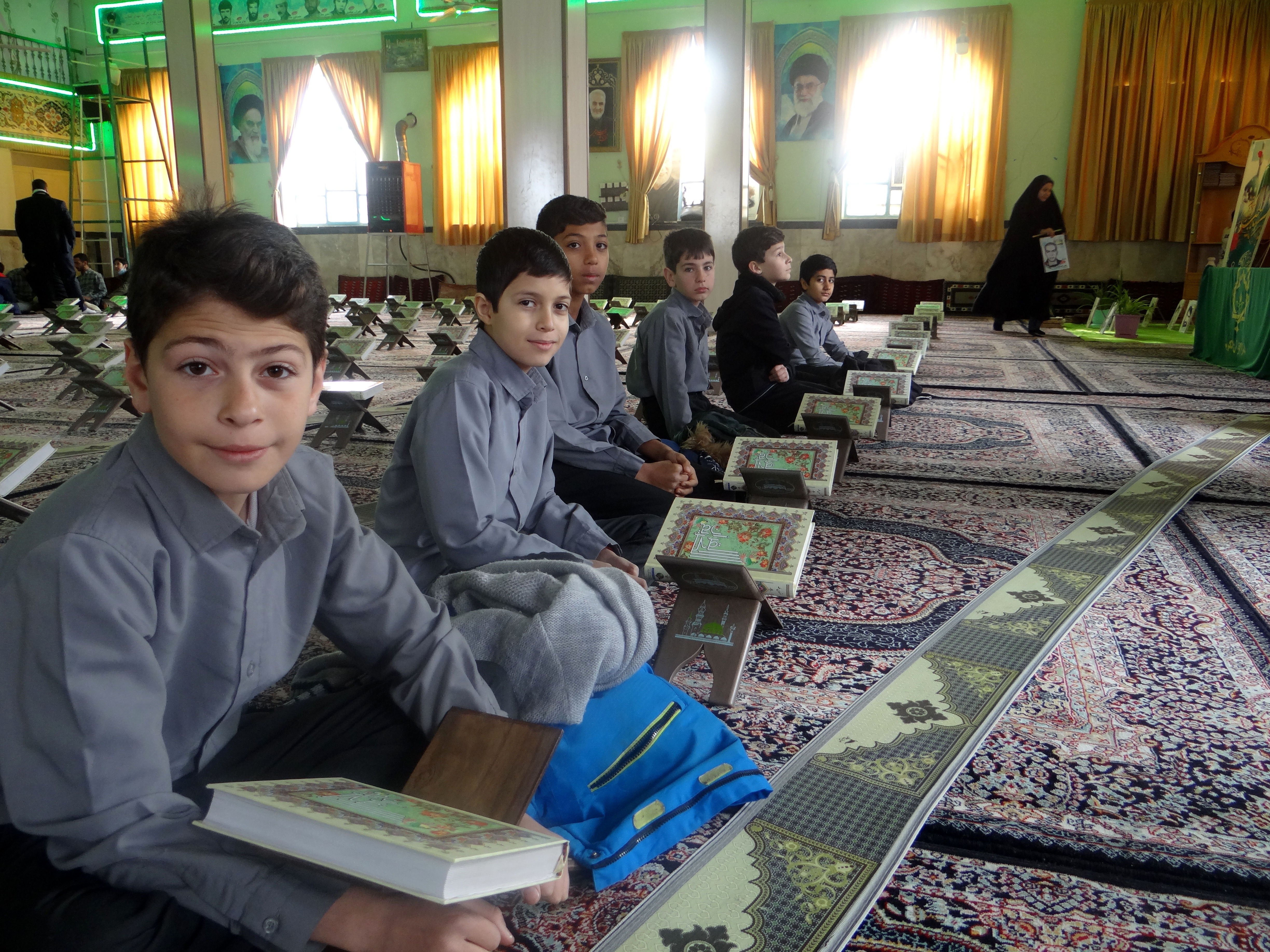 محافل انس با قرآن سبب تقویت بنیه دینی و اخلاقی دانش‌آموزان می‌شود