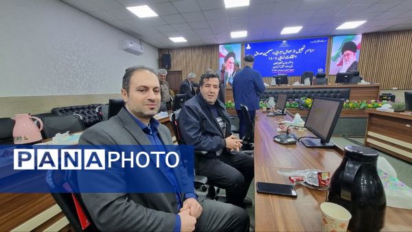 تجلیل از عوامل اجرایی و مصححین امتحانات نهایی ۱۴۰۴