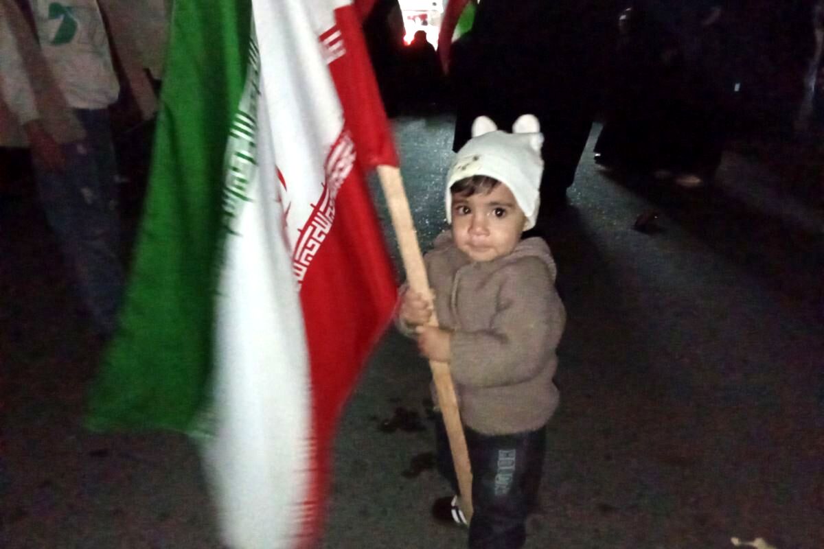 مردم دلتنگ رهبر امت اسلام، حضرت آیت الله خامنه‌ای