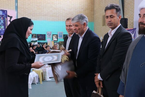 جشن گرامیداشت مقام معلم در شهر آشخانه 