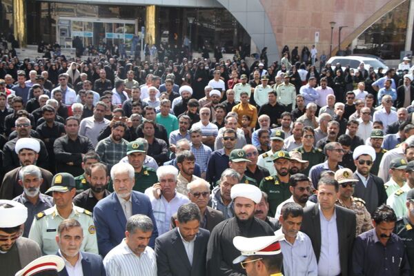  تشییع فرزند برومند شهرستان بم شهید هادی رویاهی با حضور مردم شهیدپرور