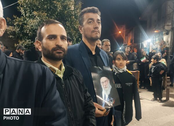 سفره افطاری خیابانی و تجمع منتقمین رهبر شهید در روستای ریحان‌آباد گلوگاه
