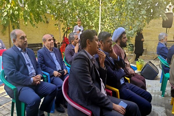 افتتاحیه کافه دخترونه در کانون فرهنگی پانزده خرداد مشهد