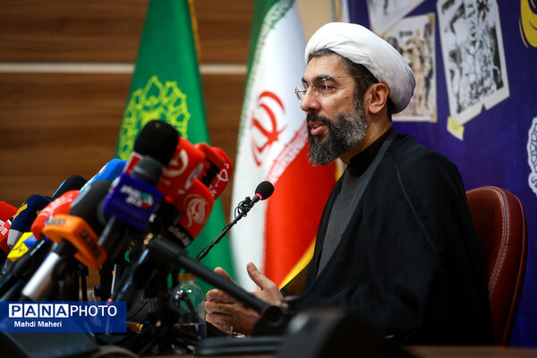نشست خبری بزرگداشت یوم الله ۱۳ آبان