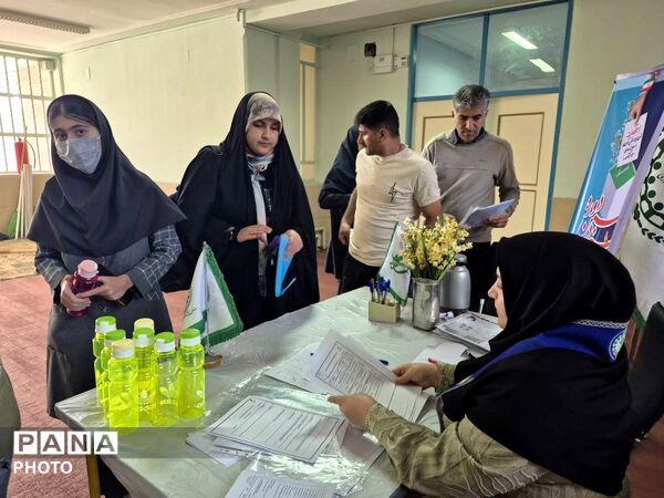 پذیرش رؤسای شورای دانش‌آموزی انتخابات استانی دختران در فارس