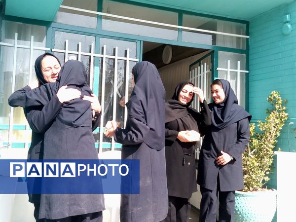 مراسم ولادت حضرت زینب و روز پرستار در دبیرستان فاطمیه