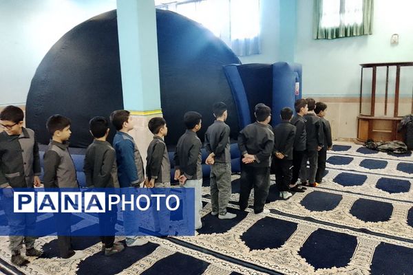 سفر علمی به آسمان در مدرسه صاحب‌الزمان رباط‌کریم