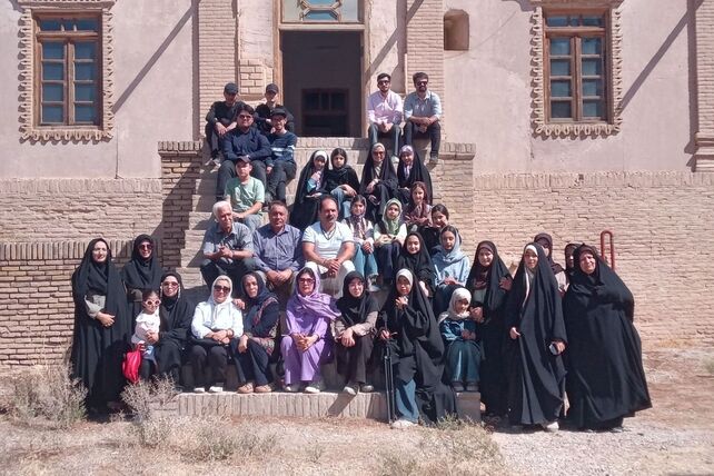 بازدید خبرنگاران پانا از باغ نشاط نیشابور 